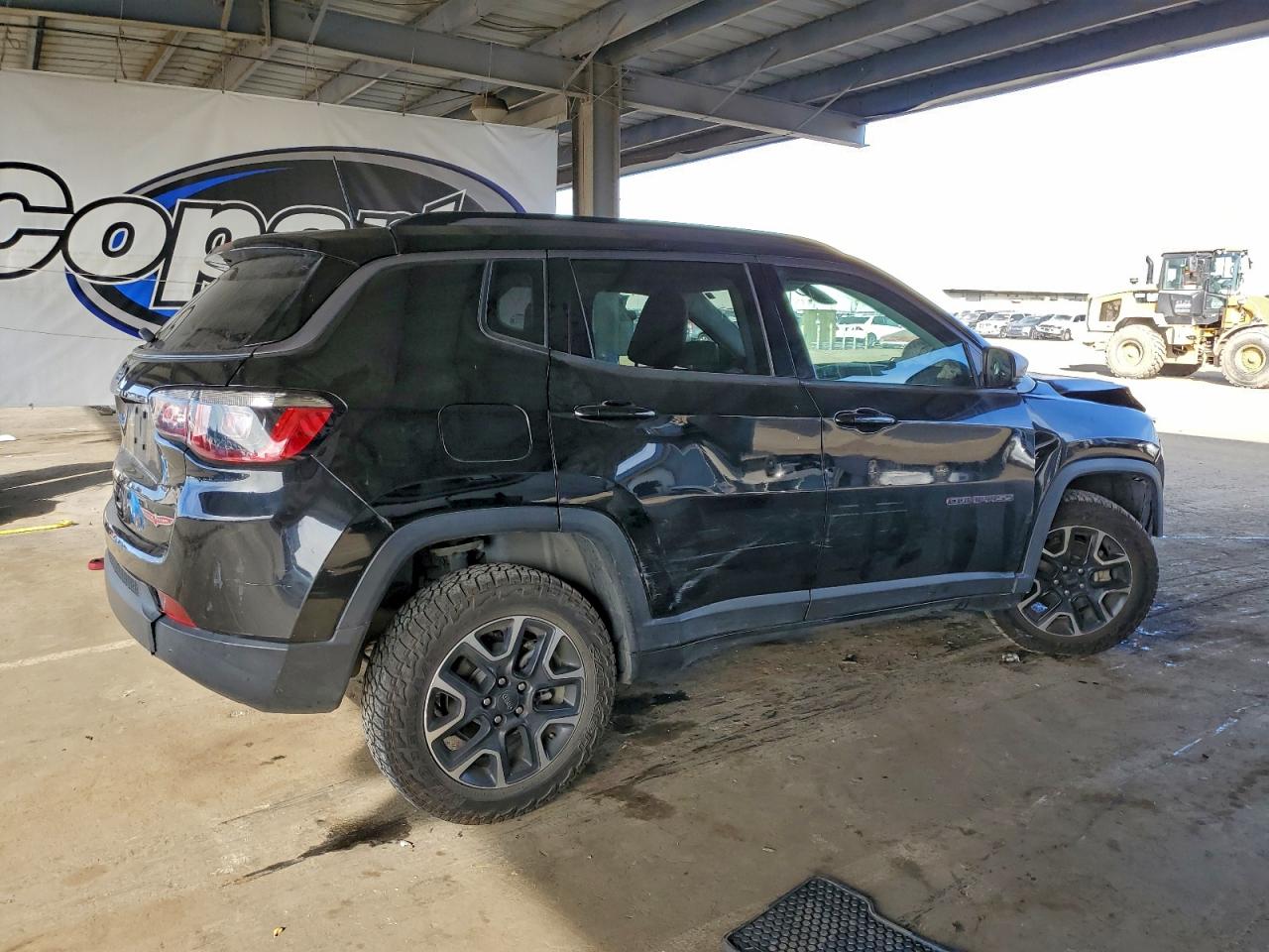 2019 JEEP COMPASS TRAILHAWK photo 3
