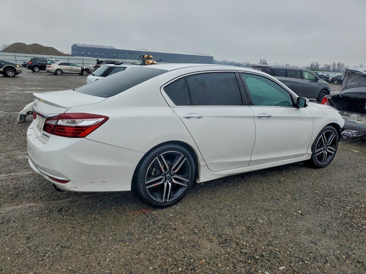2017 HONDA ACCORD SPORT photo 5