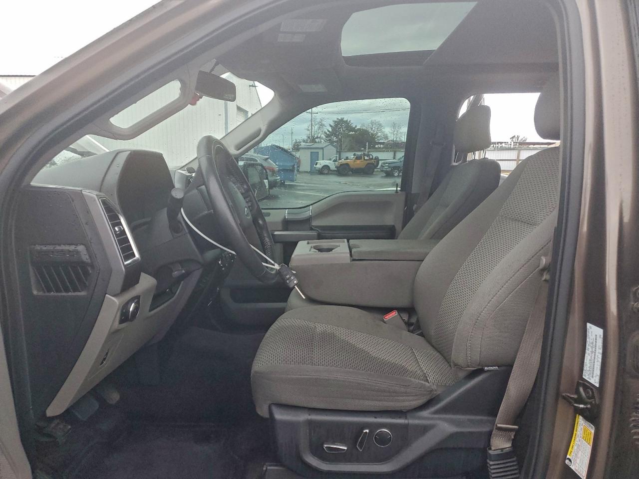 2015 FORD F150 SUPERCREW photo 19