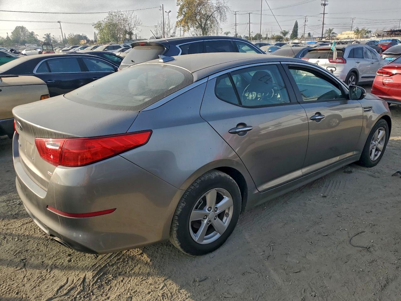 2015 KIA OPTIMA LX photo 3