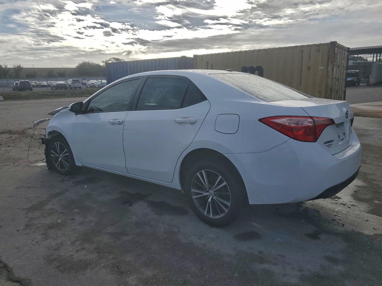 2017 TOYOTA COROLLA L photo 2