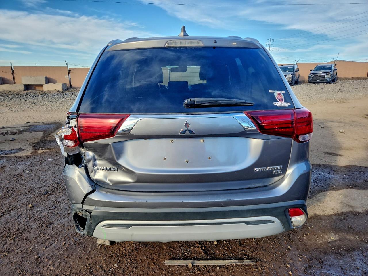 2019 MITSUBISHI OUTLANDER SE photo 6