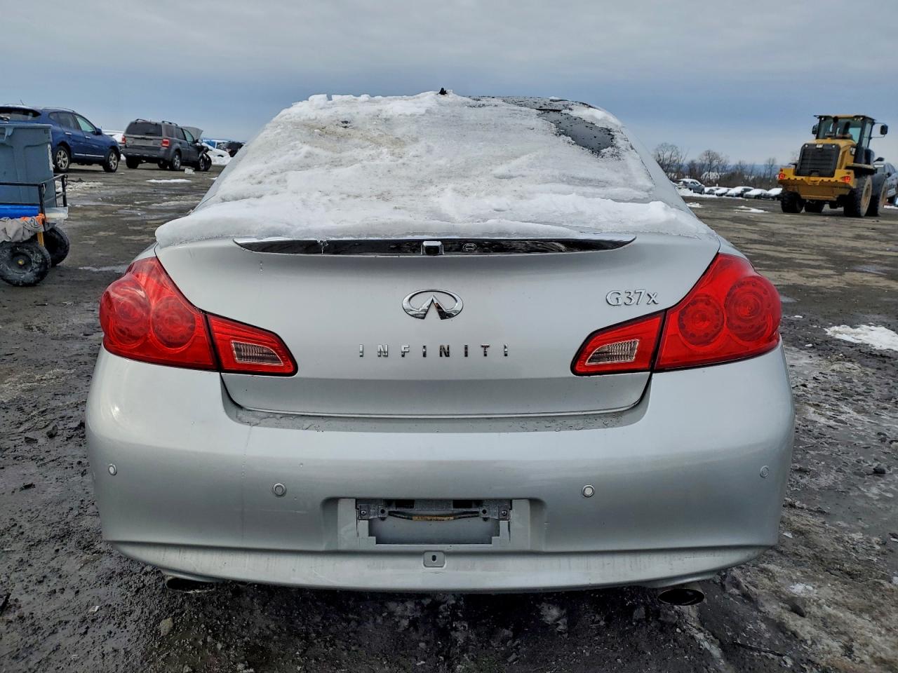 2013 INFINITI G37 photo 11