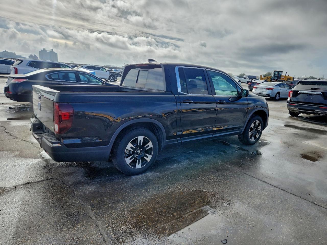 2020 HONDA RIDGELINE RTL photo 5