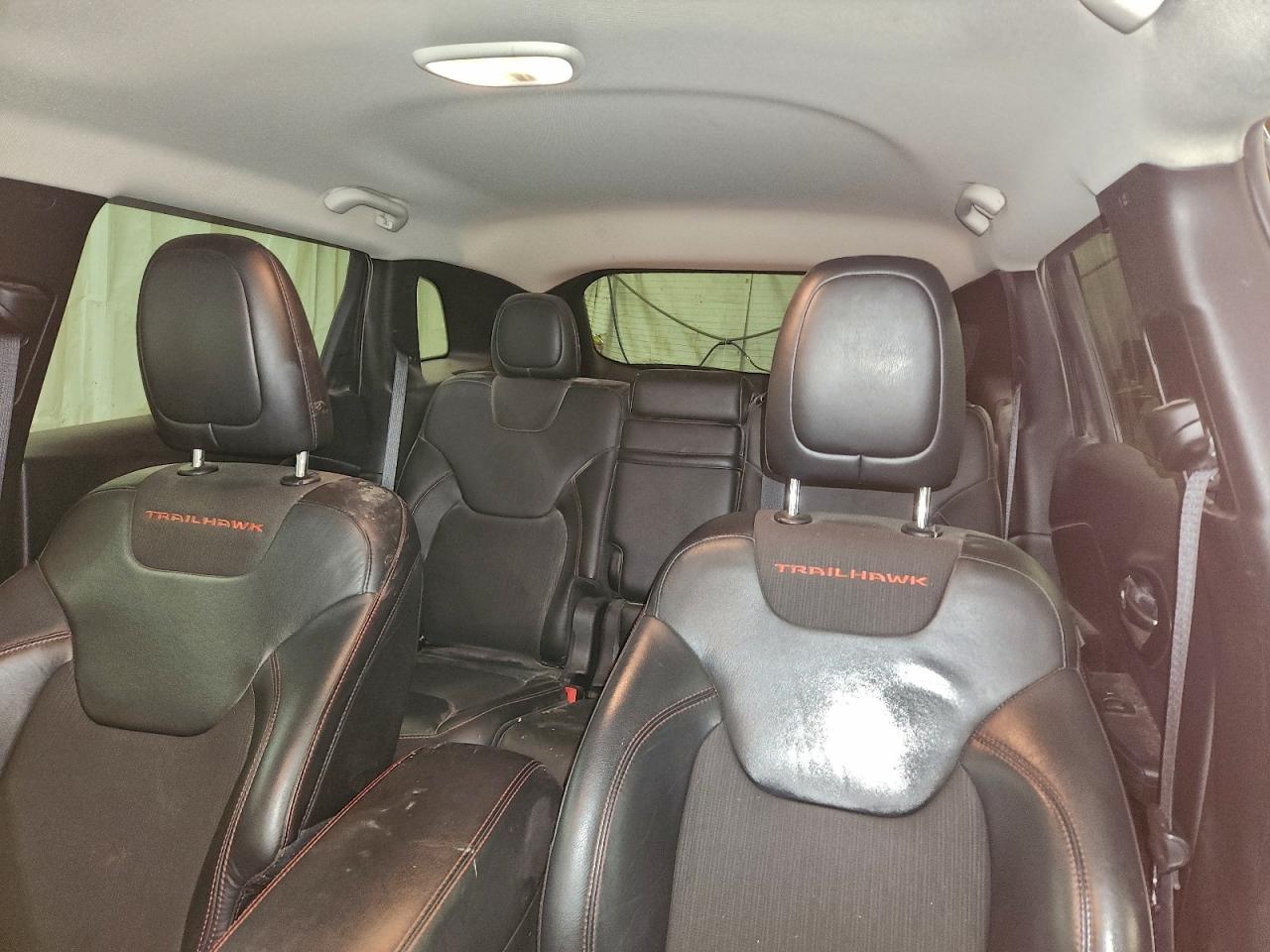 2015 JEEP CHEROKEE TRAILHAWK photo 28