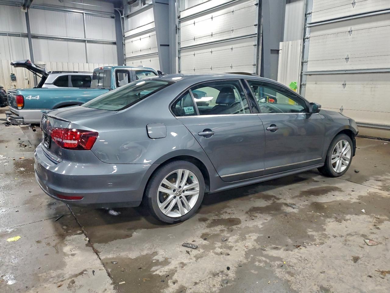2017 VOLKSWAGEN JETTA SEL photo 5