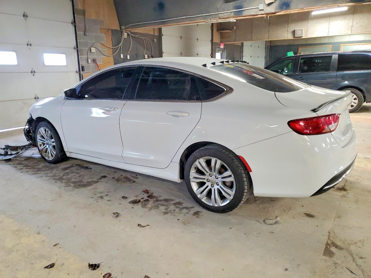 2015 CHRYSLER 200 photo 4