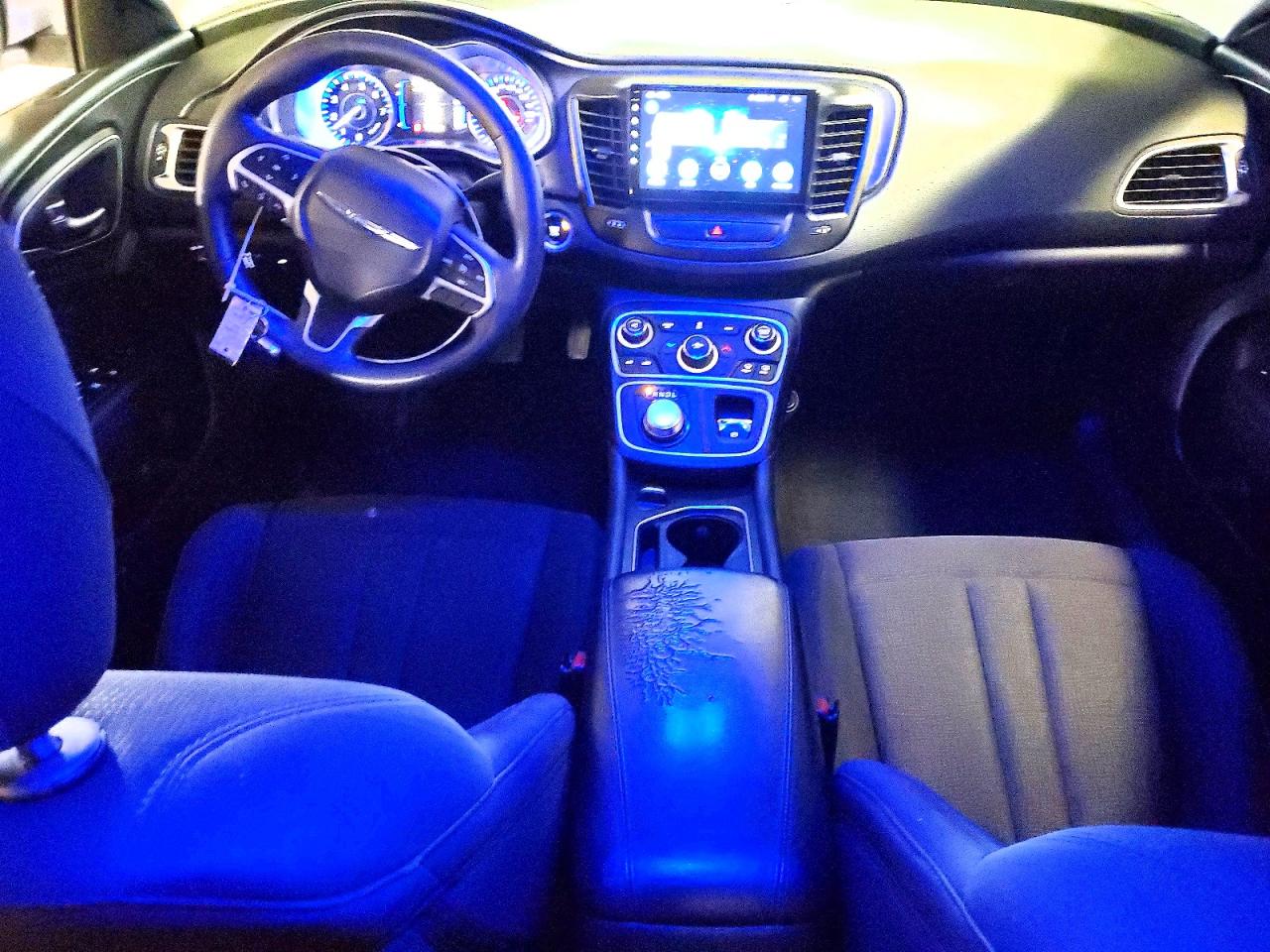 2015 CHRYSLER 200 photo 22
