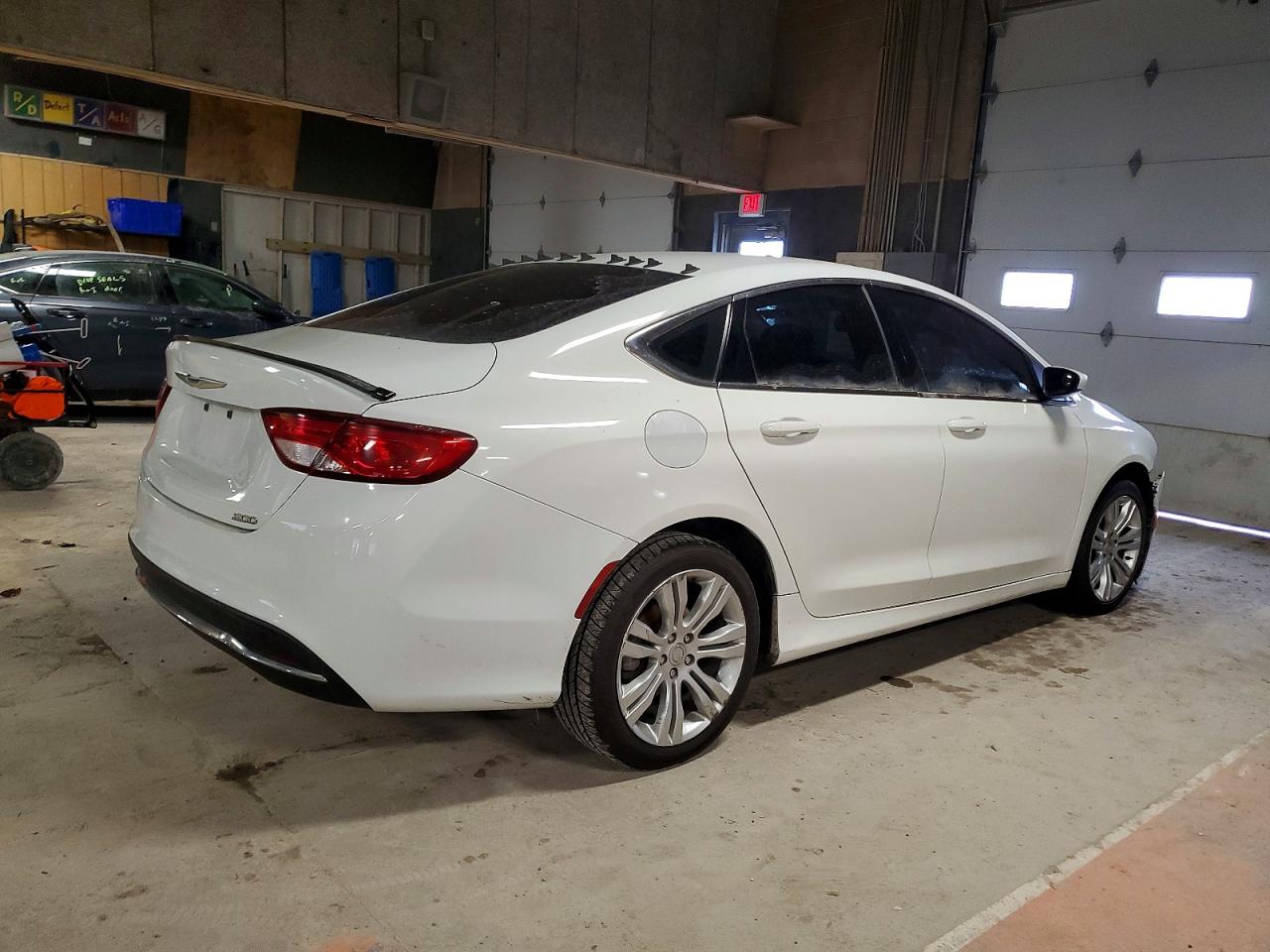 2015 CHRYSLER 200 photo 7