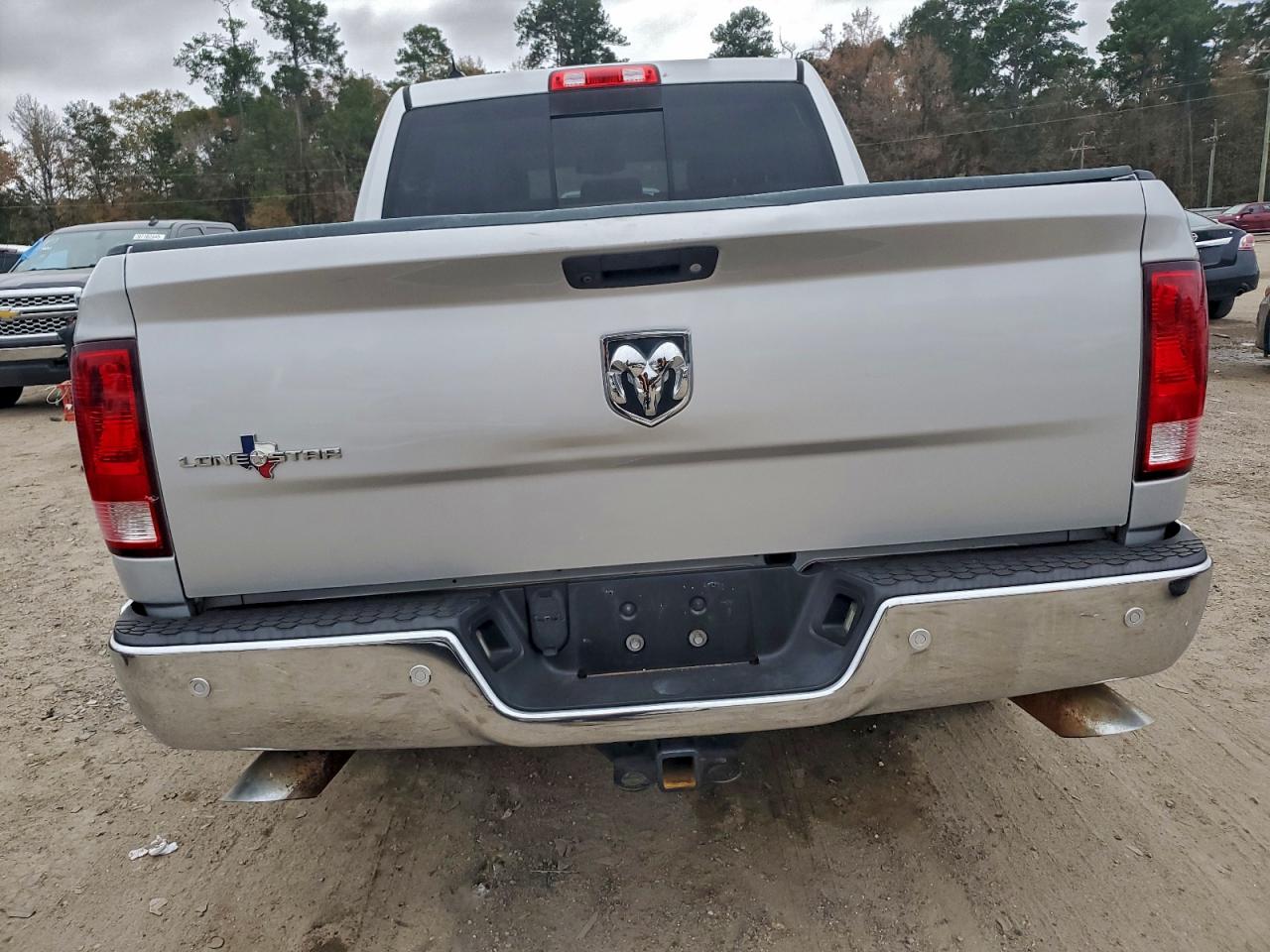 2017 RAM 1500 SLT photo 6