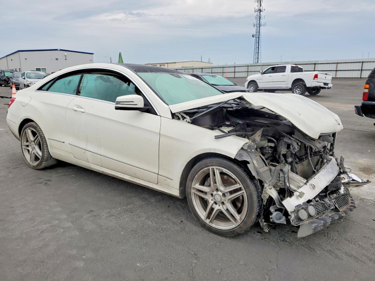 2011 MERCEDES-BENZ E 350 photo 4