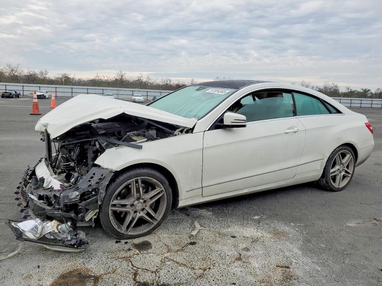 2011 MERCEDES-BENZ E