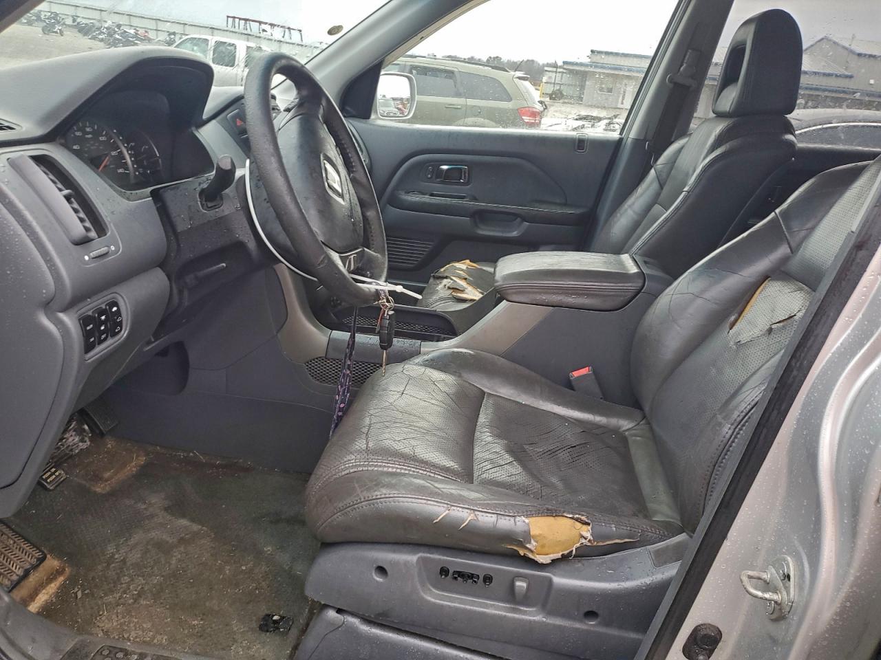 2005 HONDA PILOT EXL photo 13