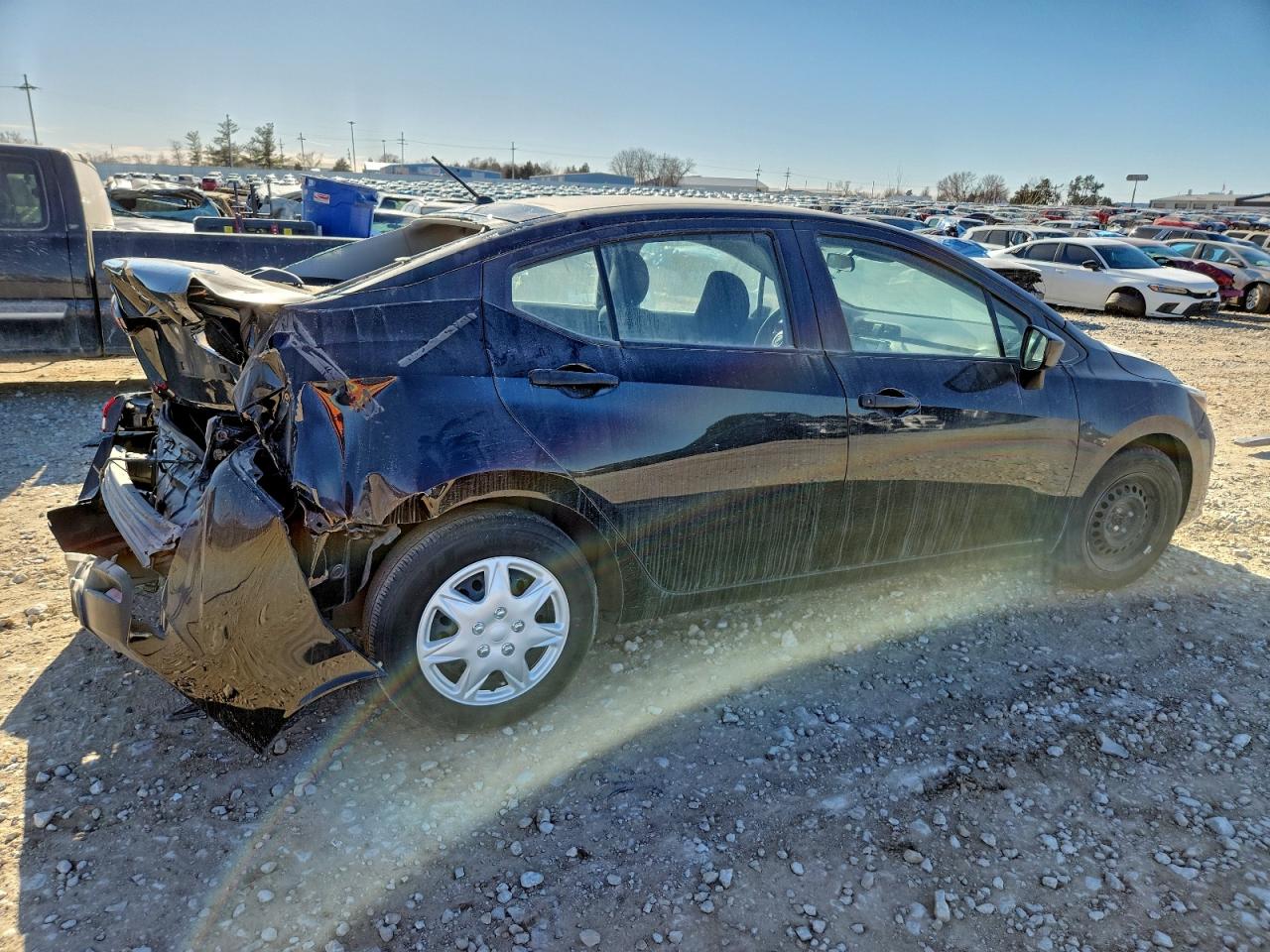 2024 NISSAN VERSA S photo 5