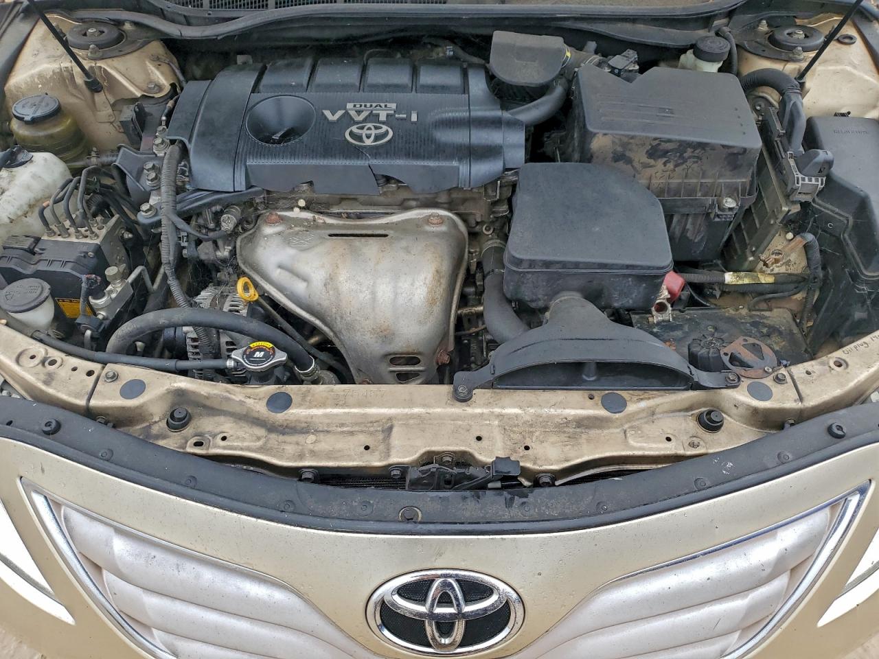 2010 TOYOTA CAMRY BASE photo 21