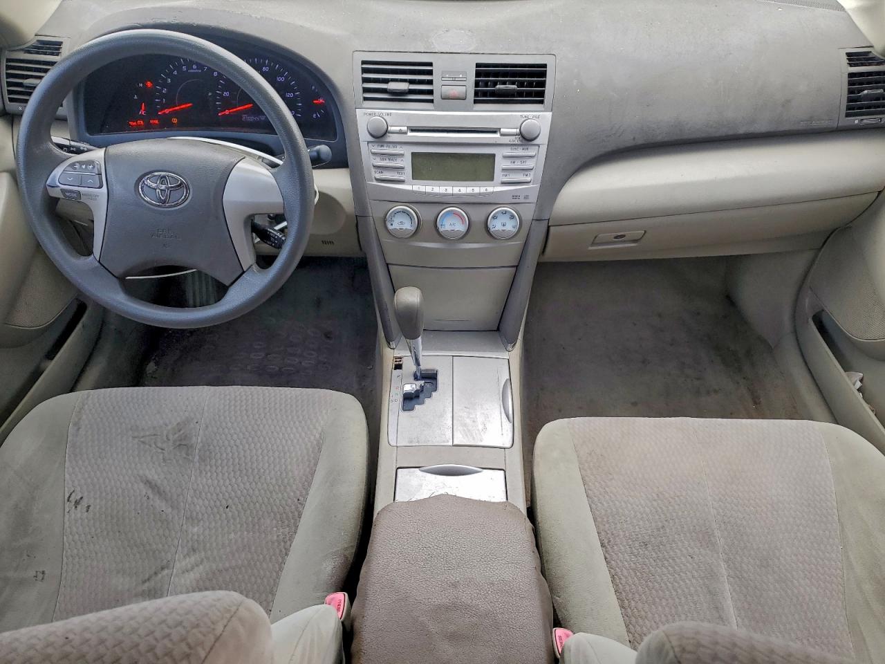 2010 TOYOTA CAMRY BASE photo 15