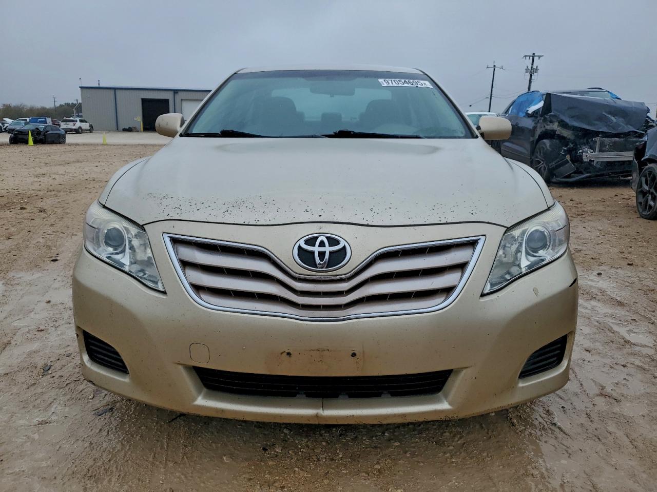 2010 TOYOTA CAMRY BASE photo 9