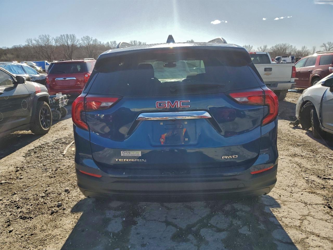 2019 GMC TERRAIN SLE photo 11