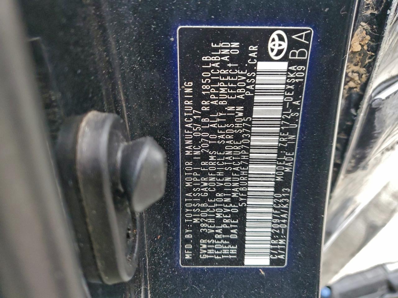 2017 TOYOTA COROLLA L photo 13