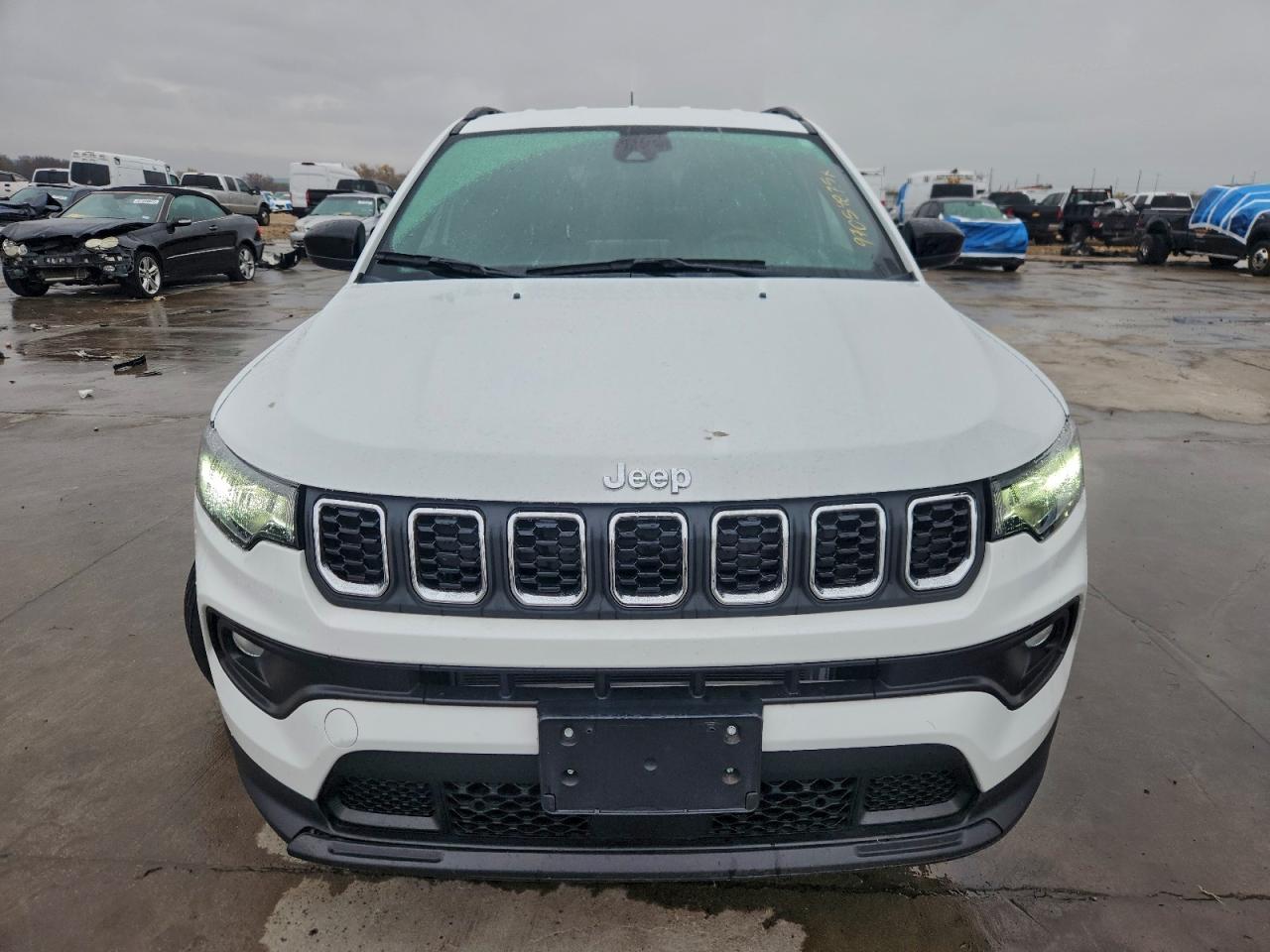 2025 JEEP COMPASS photo 9