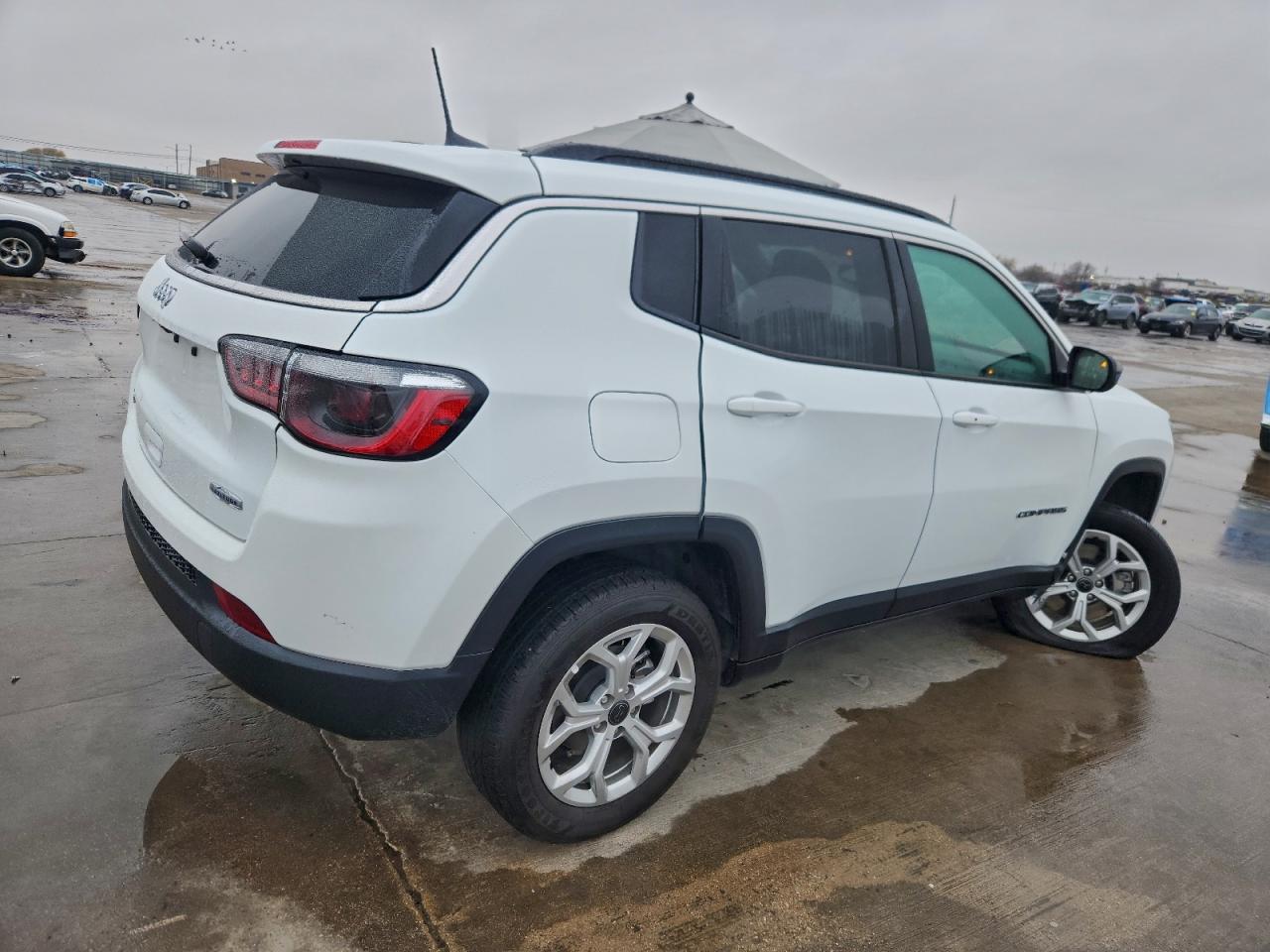 2025 JEEP COMPASS photo 5