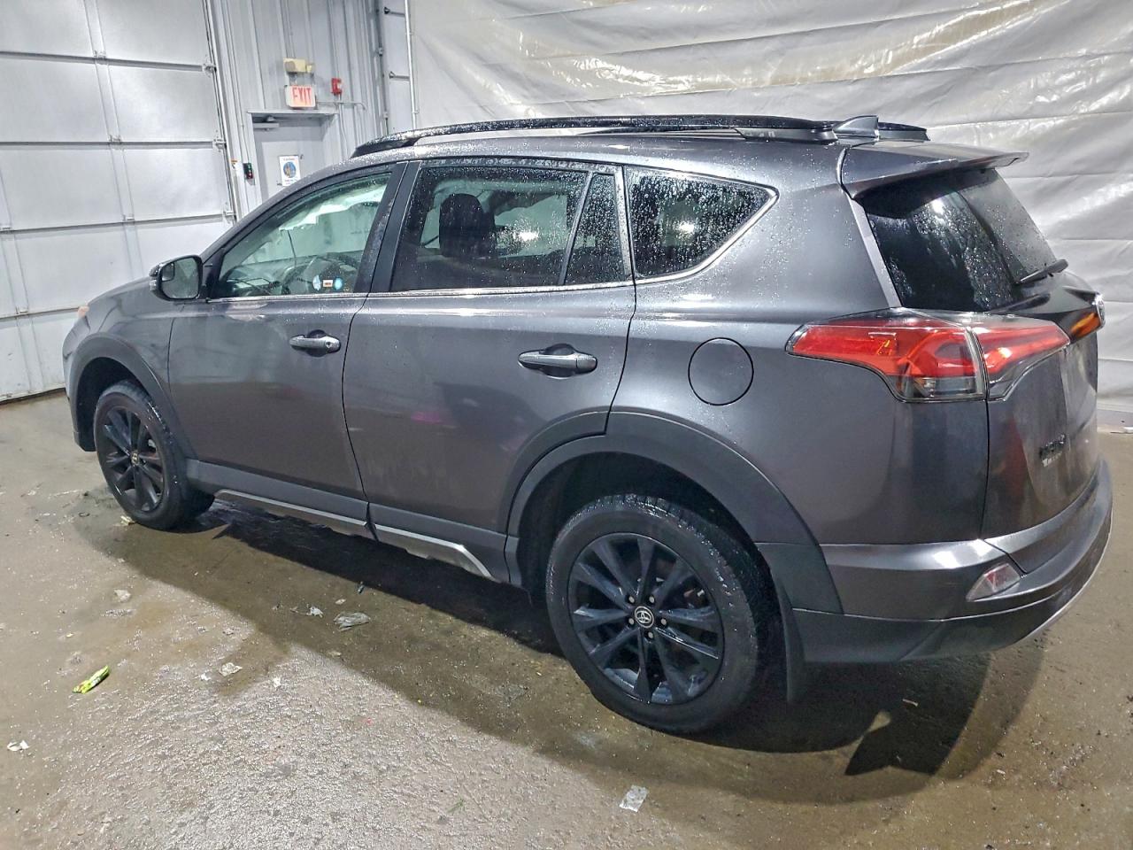 2018 TOYOTA RAV4 ADVENTURE photo 3