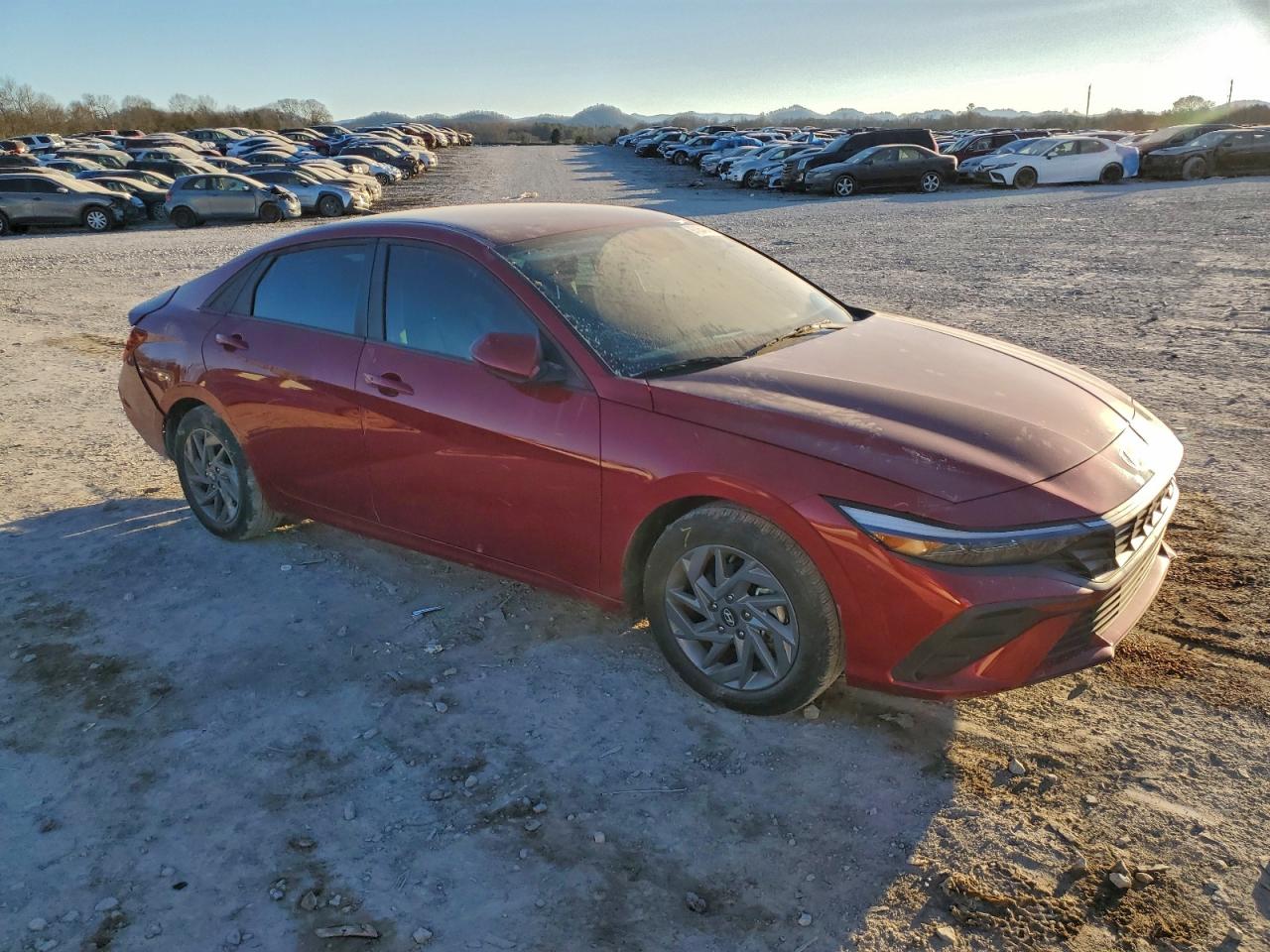 2024 HYUNDAI ELANTRA SEL photo 4