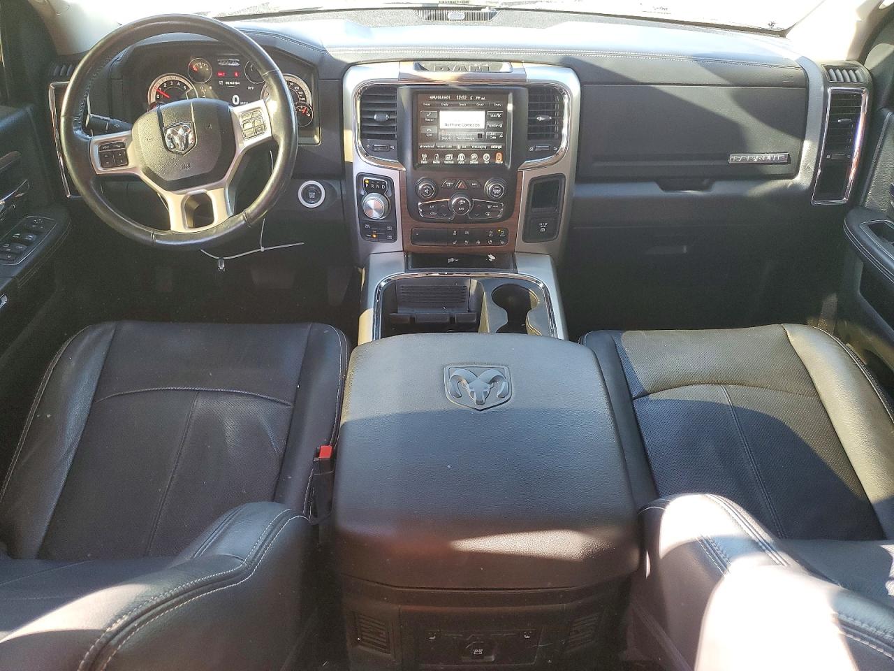 2017 RAM 1500 LARAMIE photo 8