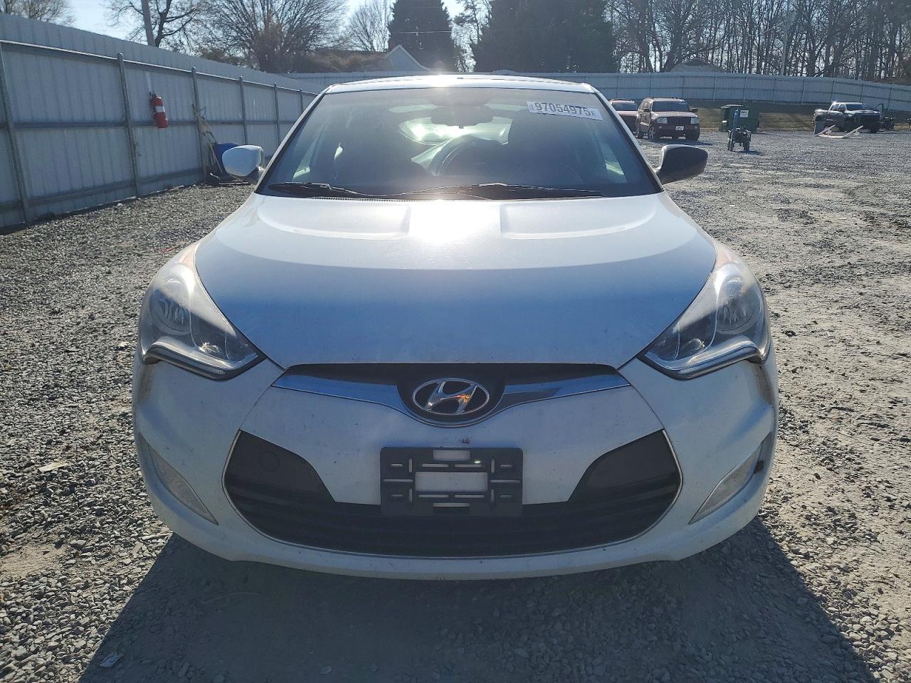 2017 HYUNDAI VELOSTER photo 5