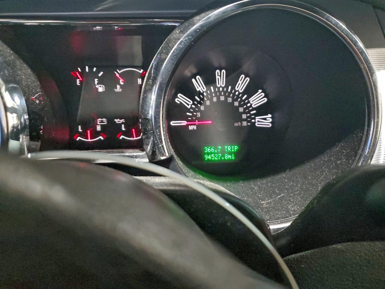 2006 FORD MUSTANG photo 25
