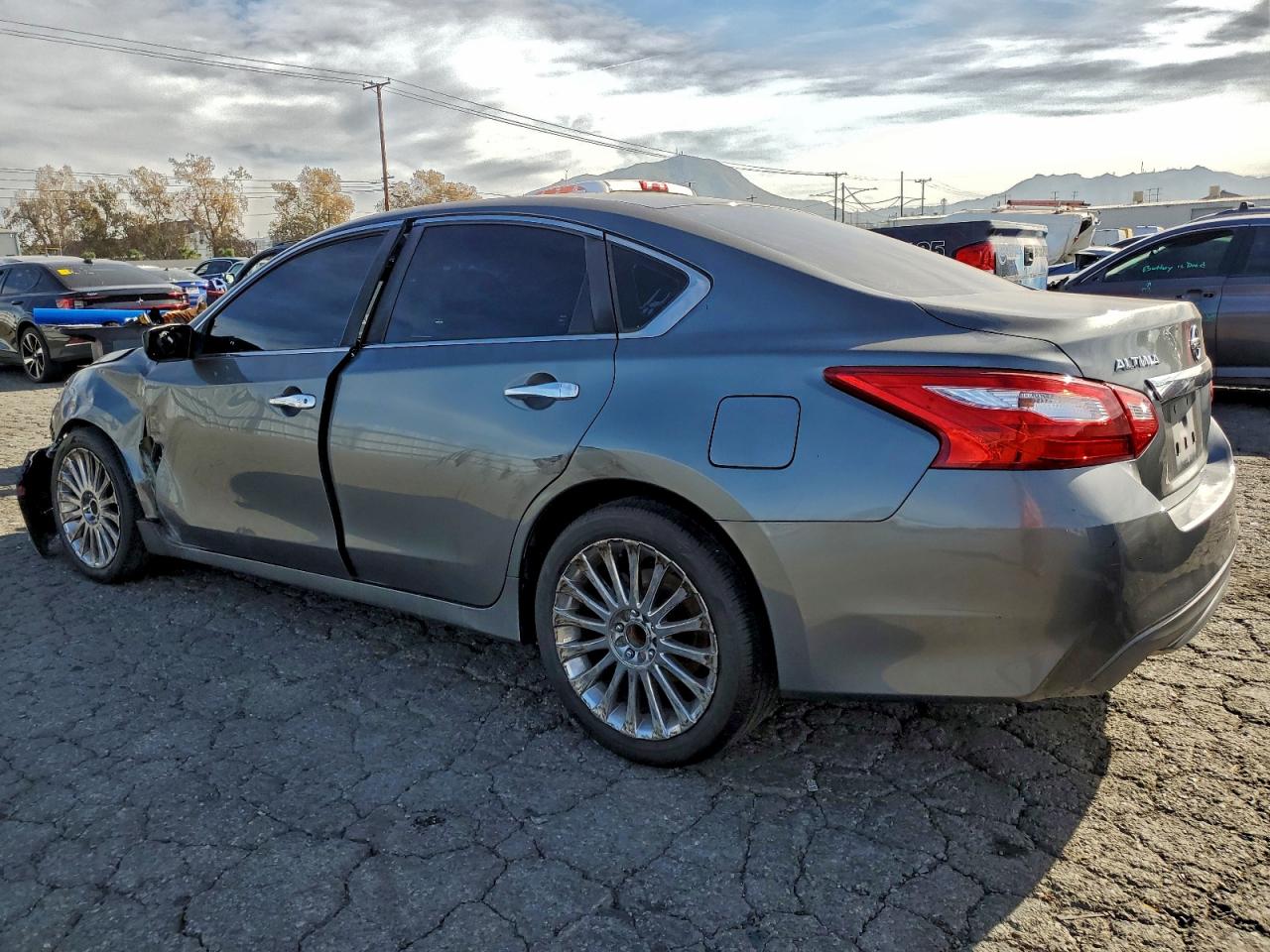 2016 NISSAN ALTIMA 2.5 photo 2