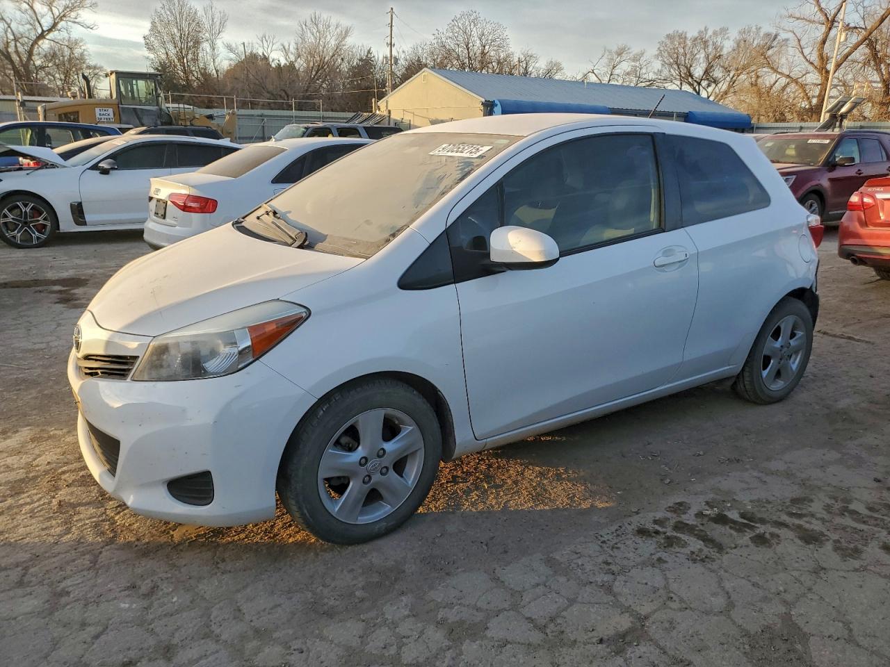 2014 TOYOTA YARIS — REAR END damage — photo 1