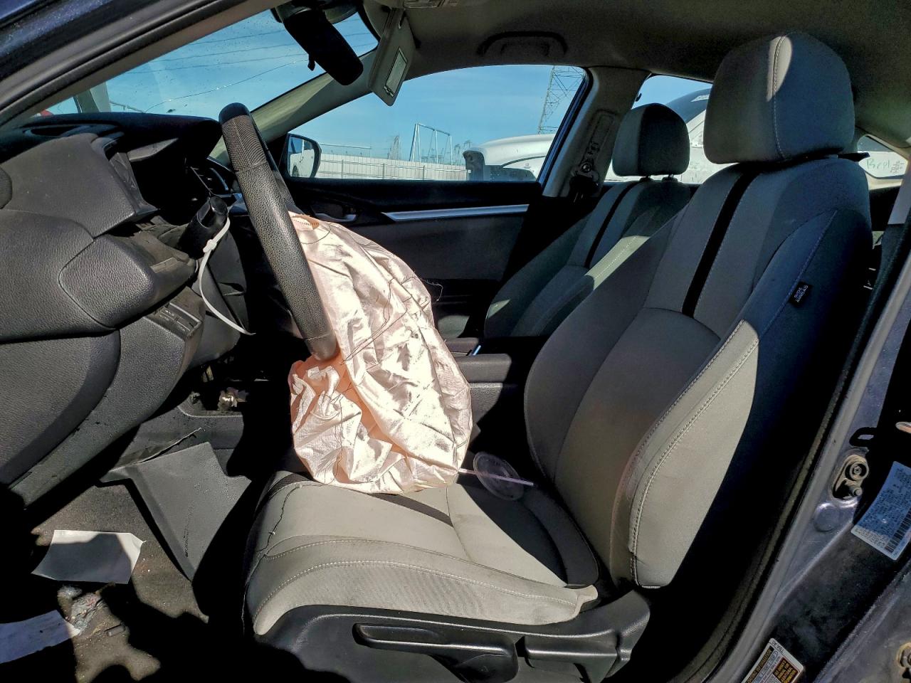 2020 HONDA CIVIC LX photo 13
