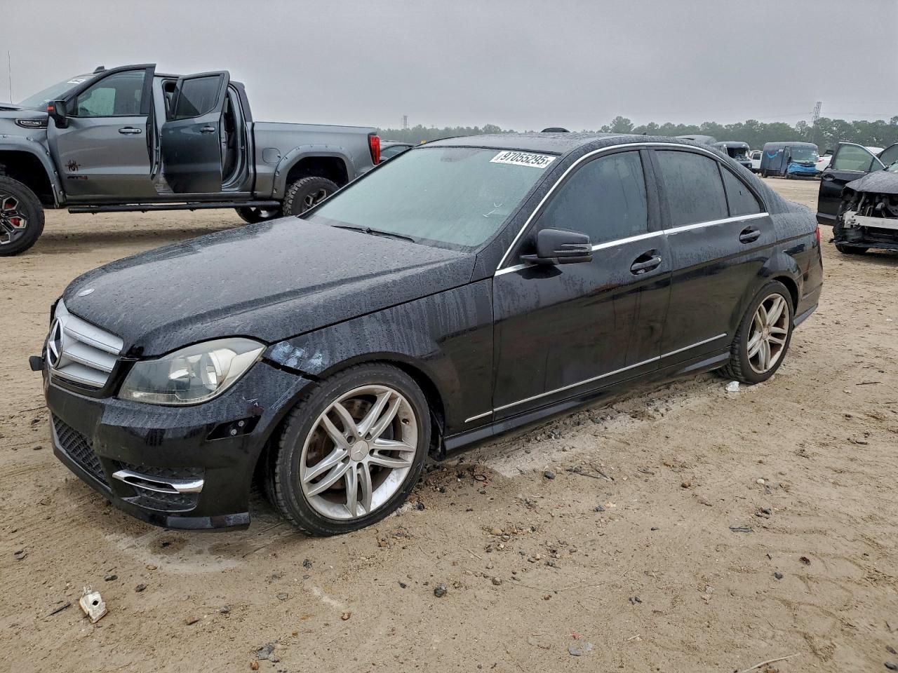 2013 MERCEDES-BENZ C