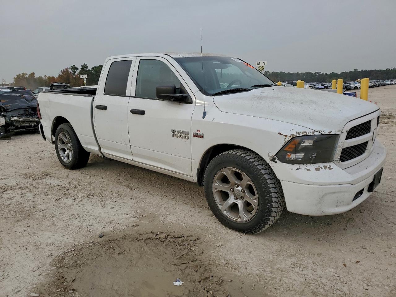 2013 RAM 1500 ST photo 7