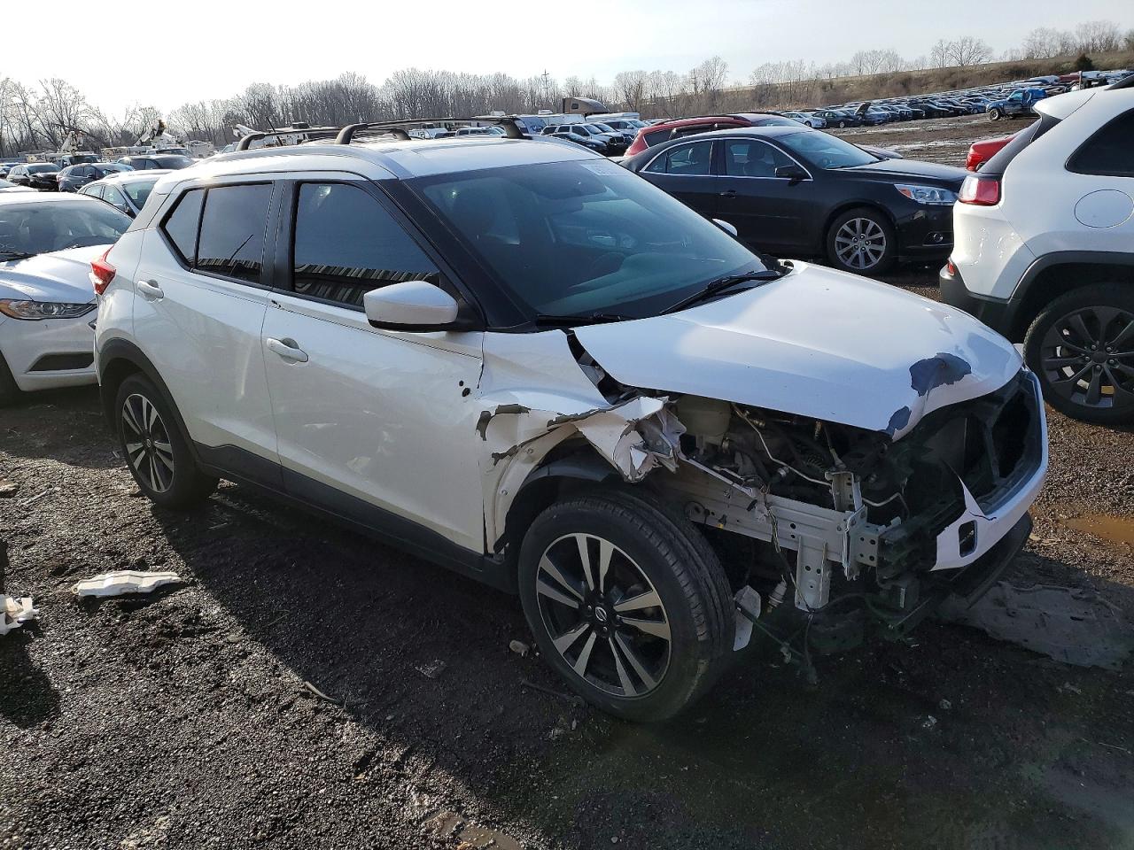 2018 NISSAN KICKS S photo 4