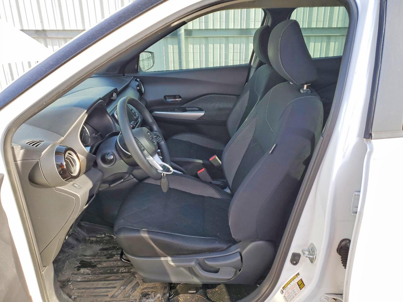 2018 NISSAN KICKS S photo 7