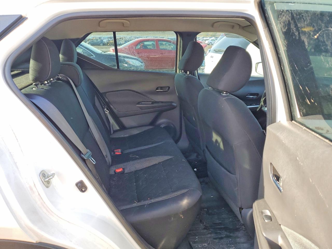 2018 NISSAN KICKS S photo 11