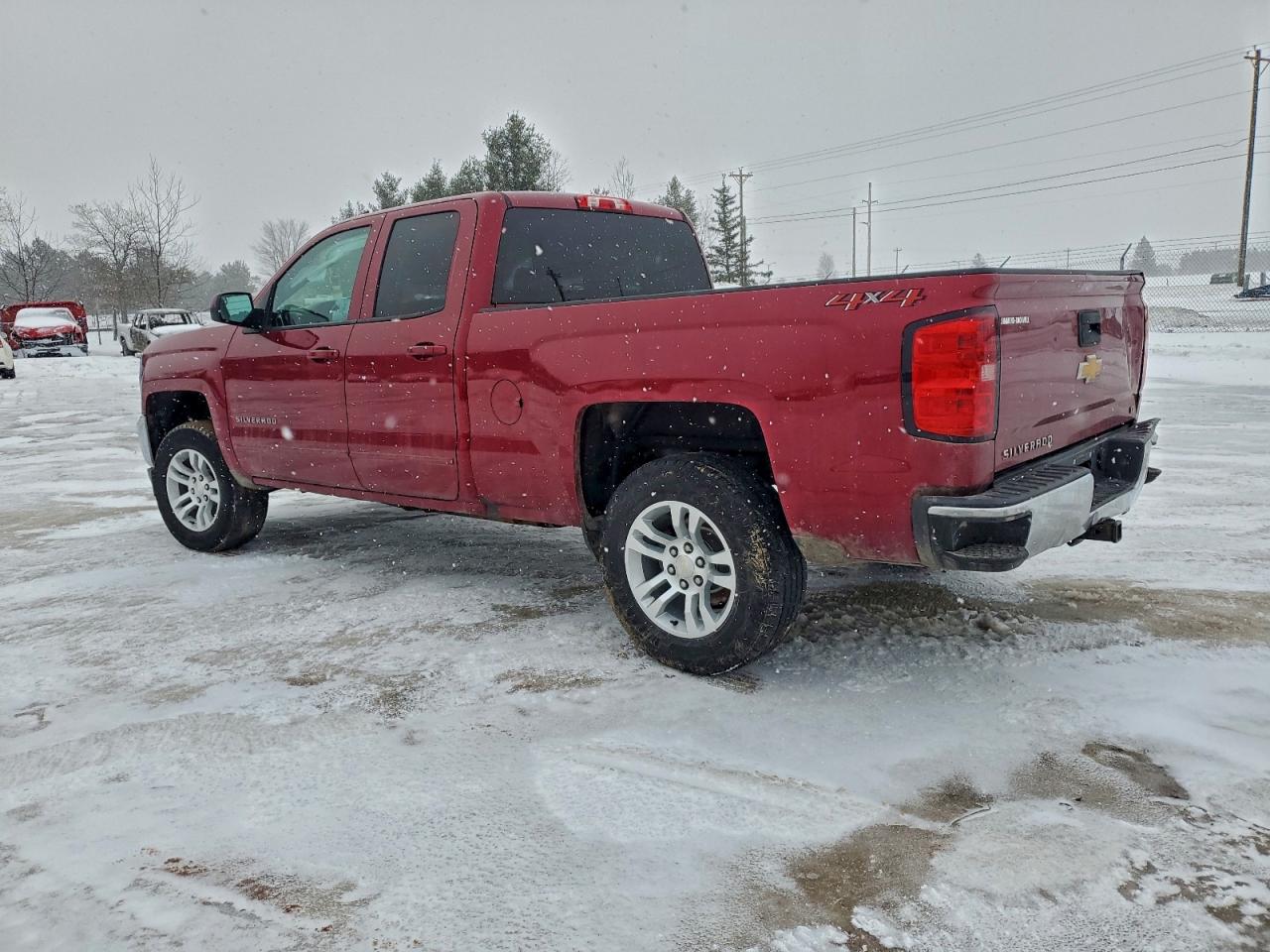 2018 CHEVROLET SILVERADO K1500 LT photo 2