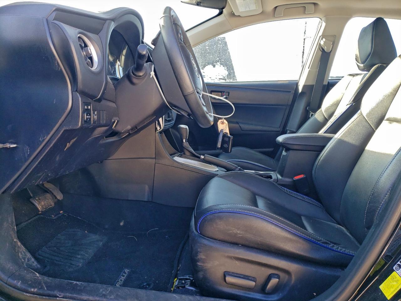 2017 TOYOTA COROLLA L photo 13