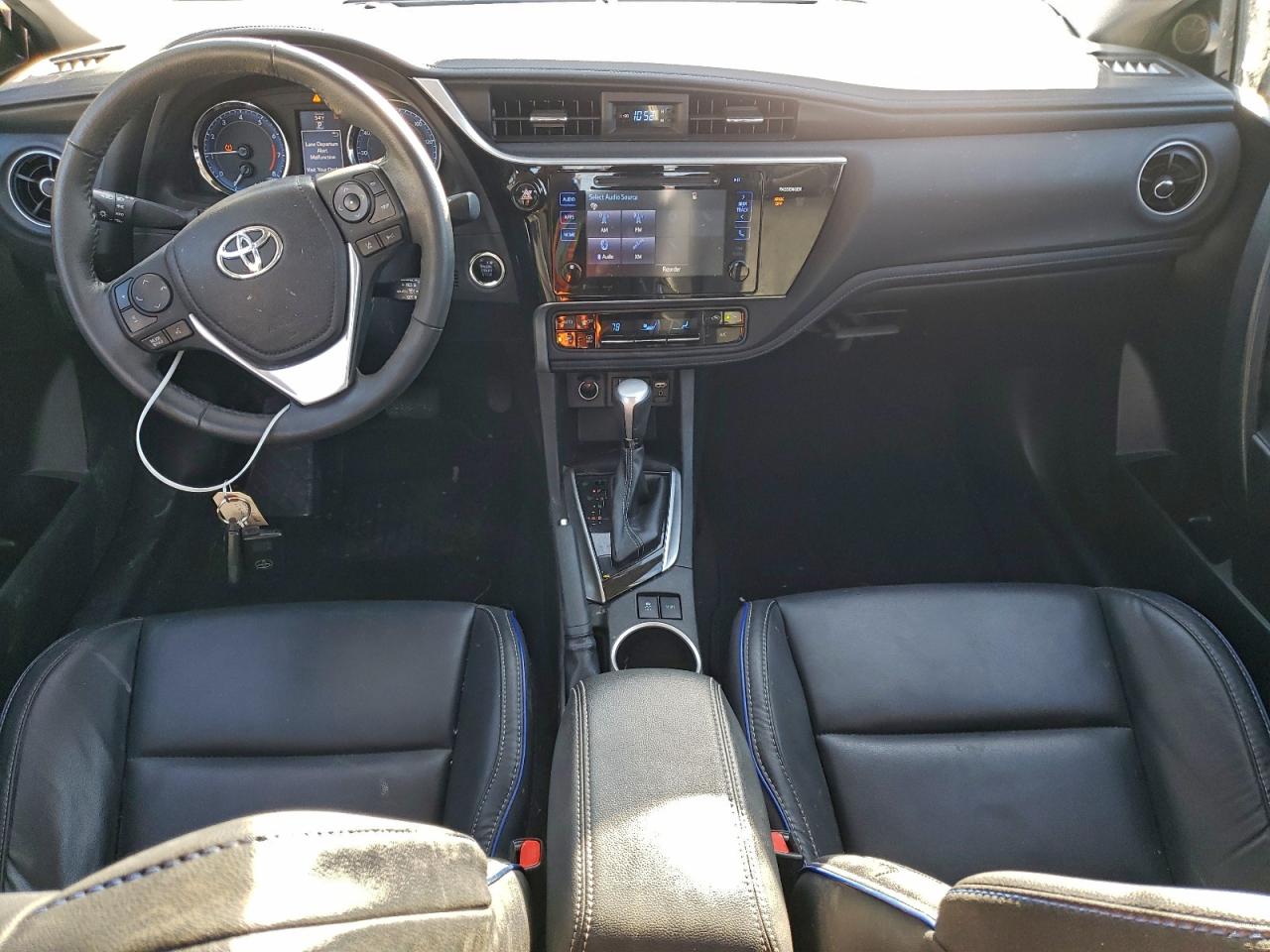 2017 TOYOTA COROLLA L photo 15