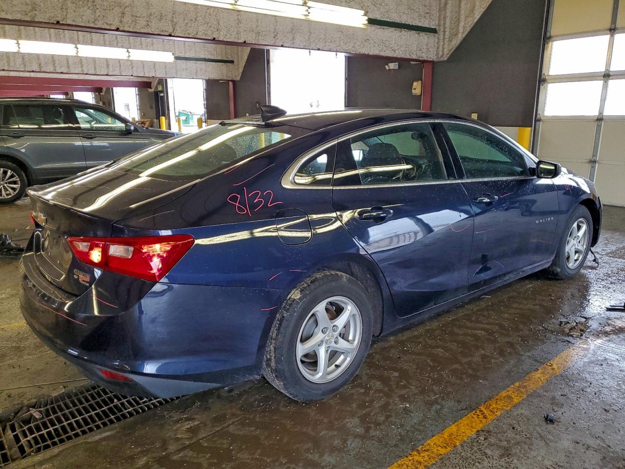 2018 CHEVROLET MALIBU LS photo 3