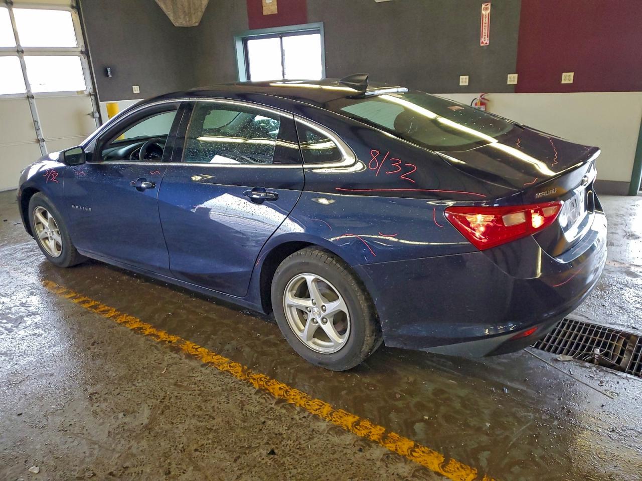2018 CHEVROLET MALIBU LS photo 2