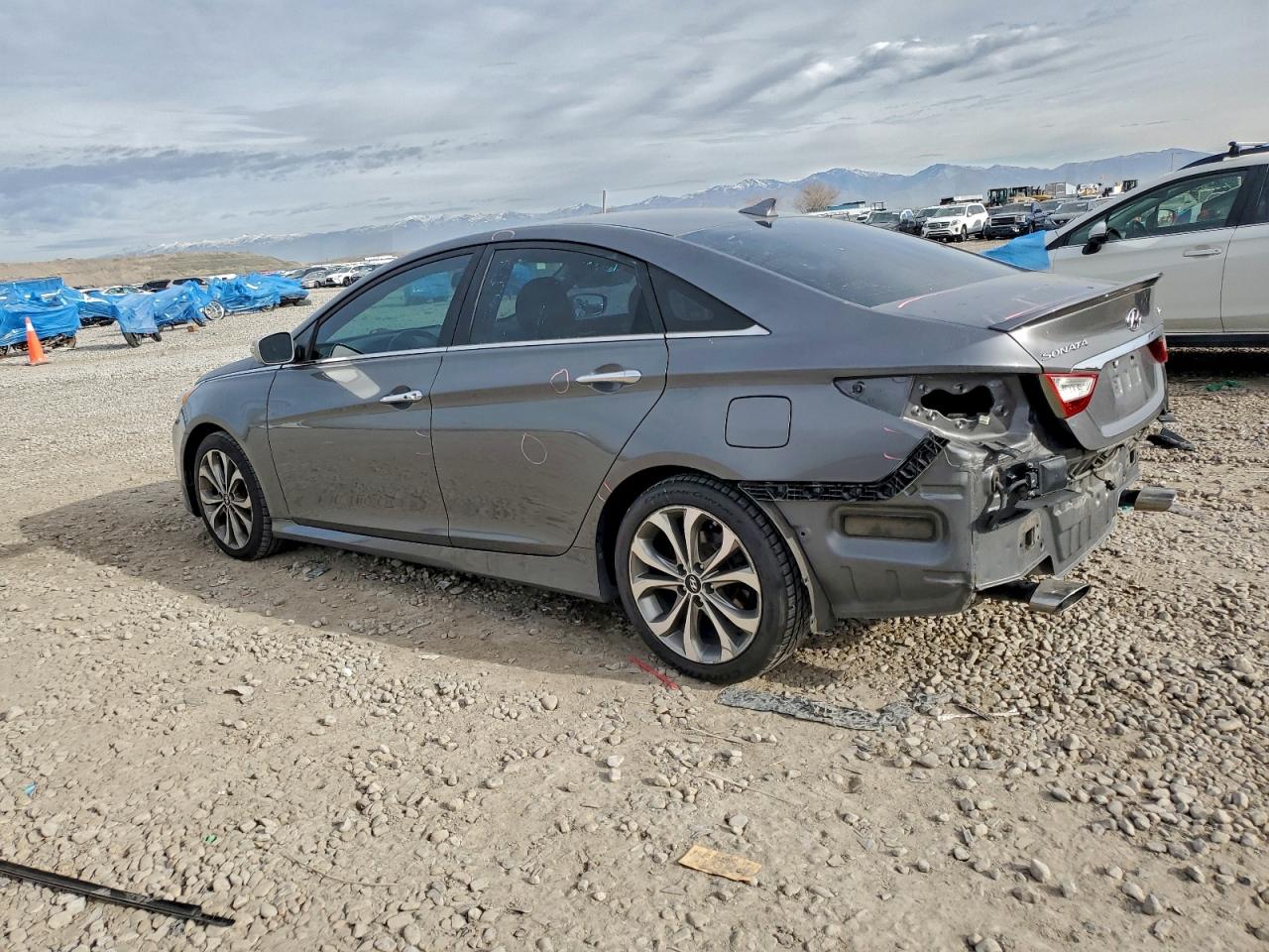 2014 HYUNDAI SONATA SE photo 2