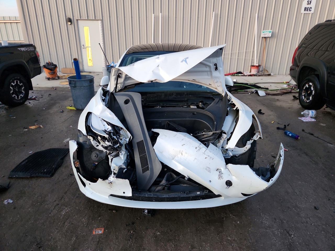 2022 TESLA MODEL 3 photo 9