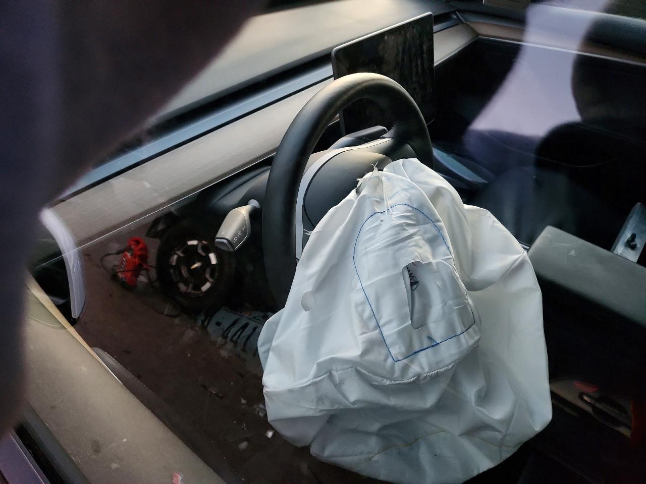 2022 TESLA MODEL 3 photo 17