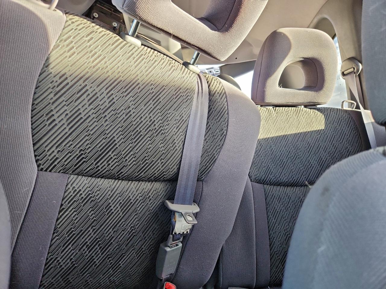 2002 TOYOTA RAV4 photo 37