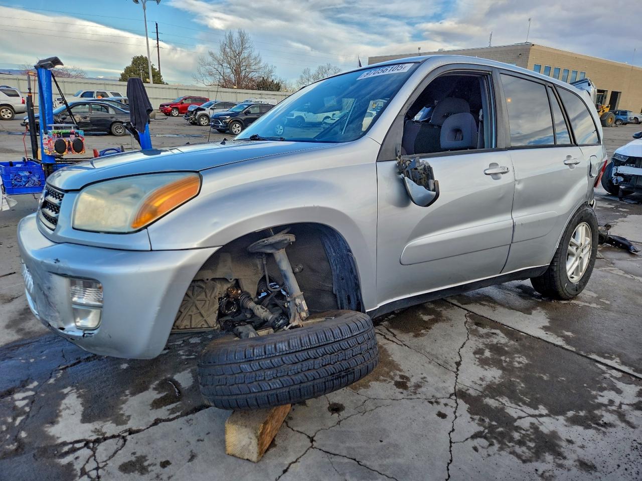 2002 TOYOTA RAV4 photo 2