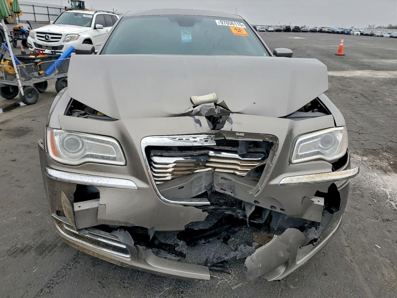 2014 CHRYSLER 300 photo 17