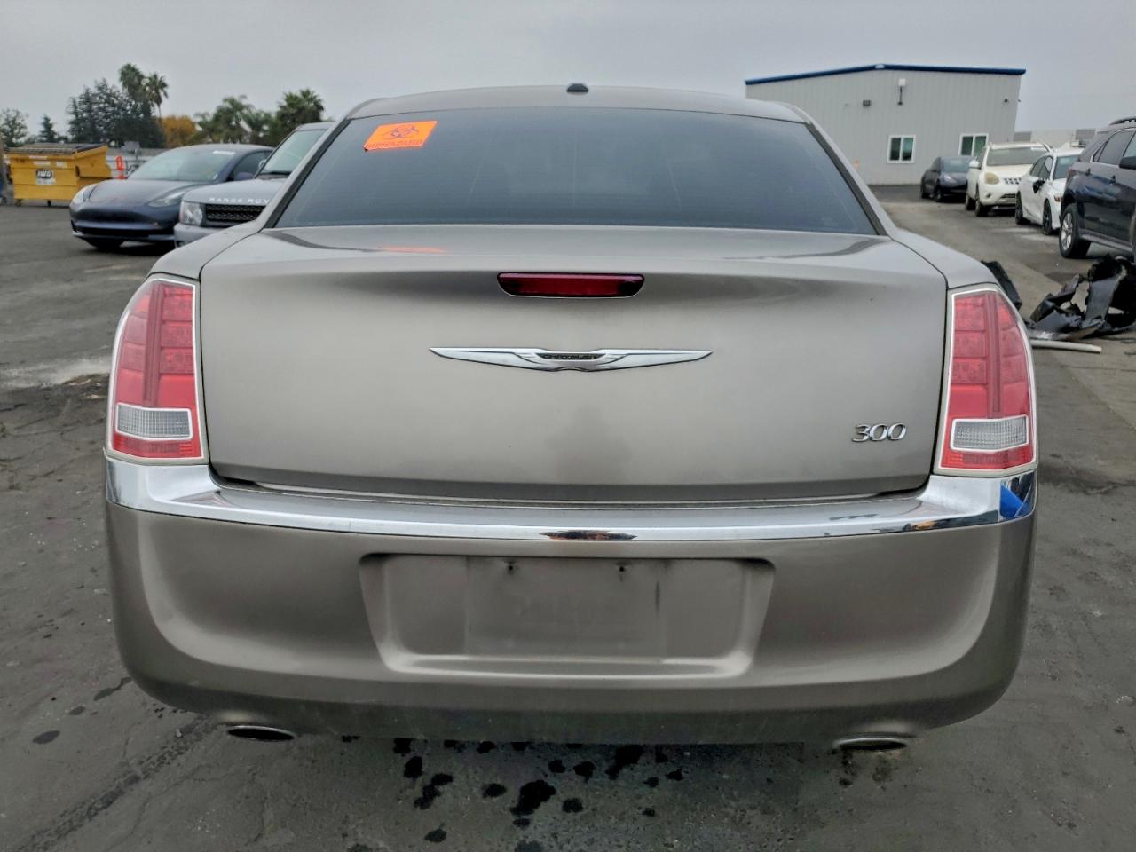 2014 CHRYSLER 300 photo 21